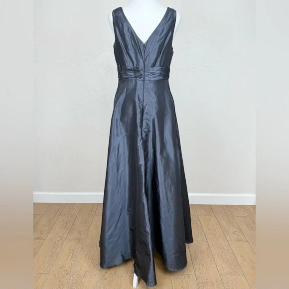 Rickie Freeman Teri John Silk Bead Embellished Silvery Blue Sleeveless Gown 12 - Picture 4 of 12